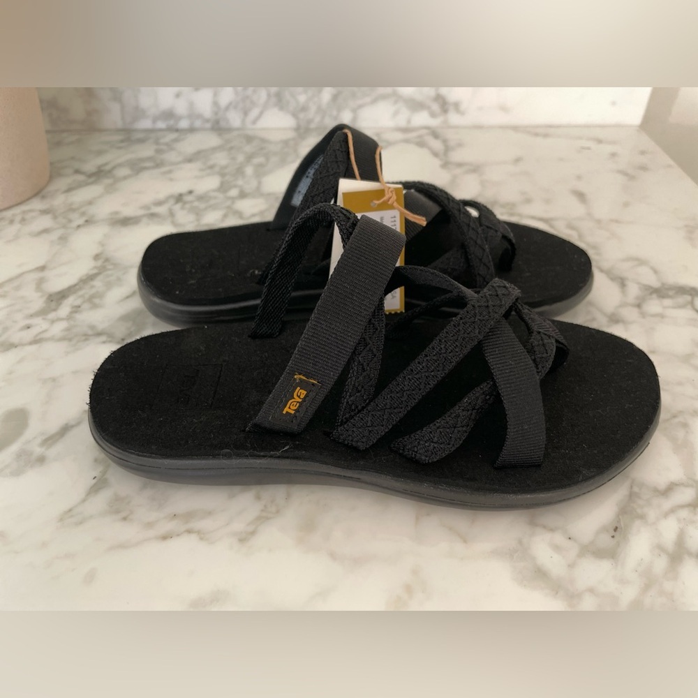 NEW Teva Voya Strappy Sandals Black Size 7 Slingback Comfy Cushion - Picture 2 of 4